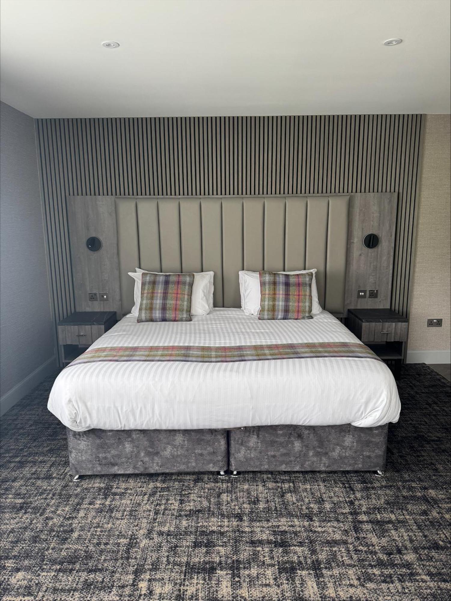 The Knowes Hotel & Restaurant Macduff Eksteriør billede