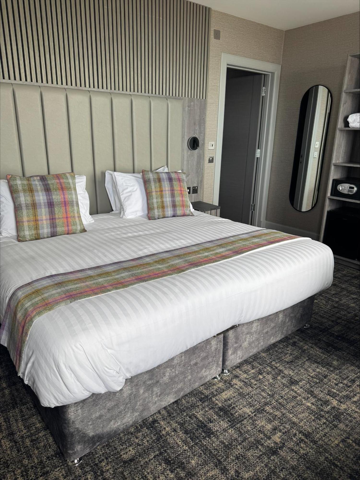 The Knowes Hotel & Restaurant Macduff Eksteriør billede